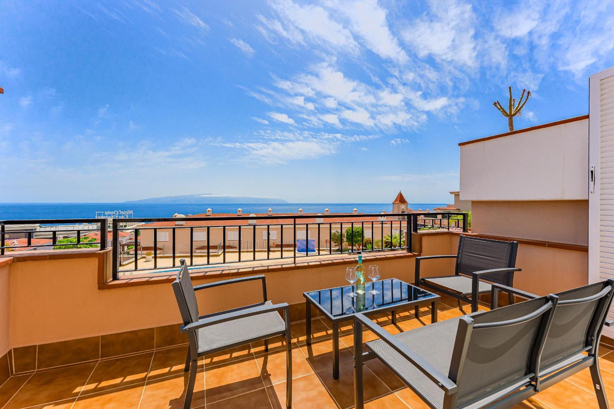 Spacious Ocean View Family Townhouse Puerto de Santiago  Extérieur photo